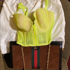 Victoria secret top size 32DD